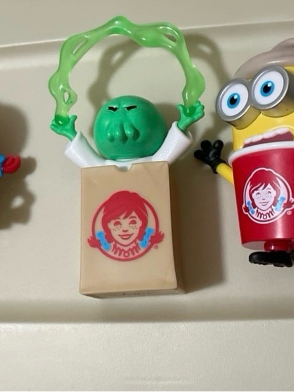 Wendy’s Minions Collectible Figures (3/4)